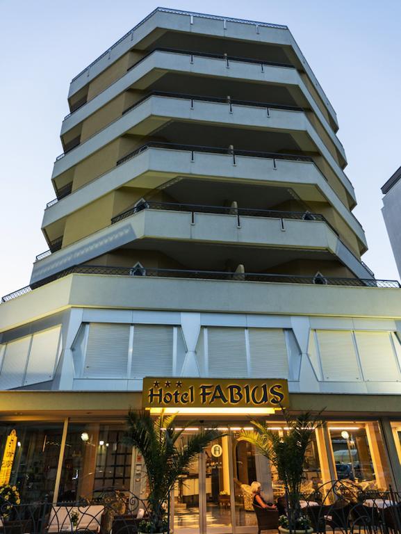 Hotel Fabius 벨레지아아지마리나 외부 사진