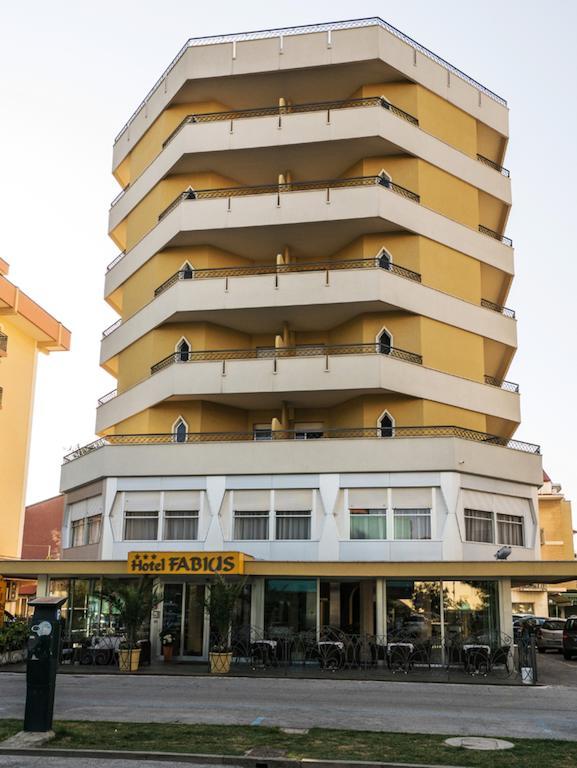 Hotel Fabius 벨레지아아지마리나 외부 사진