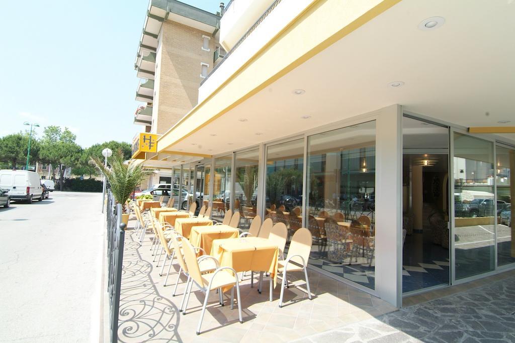 Hotel Fabius 벨레지아아지마리나 외부 사진